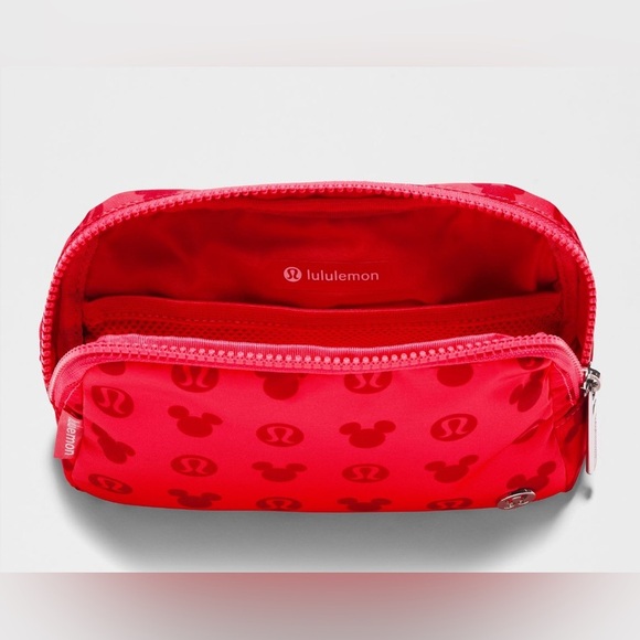 NEW DISNEY X LULULEMON EVERYWHERE BELT BAG MICKEY LOGO - Picture 4 of 9